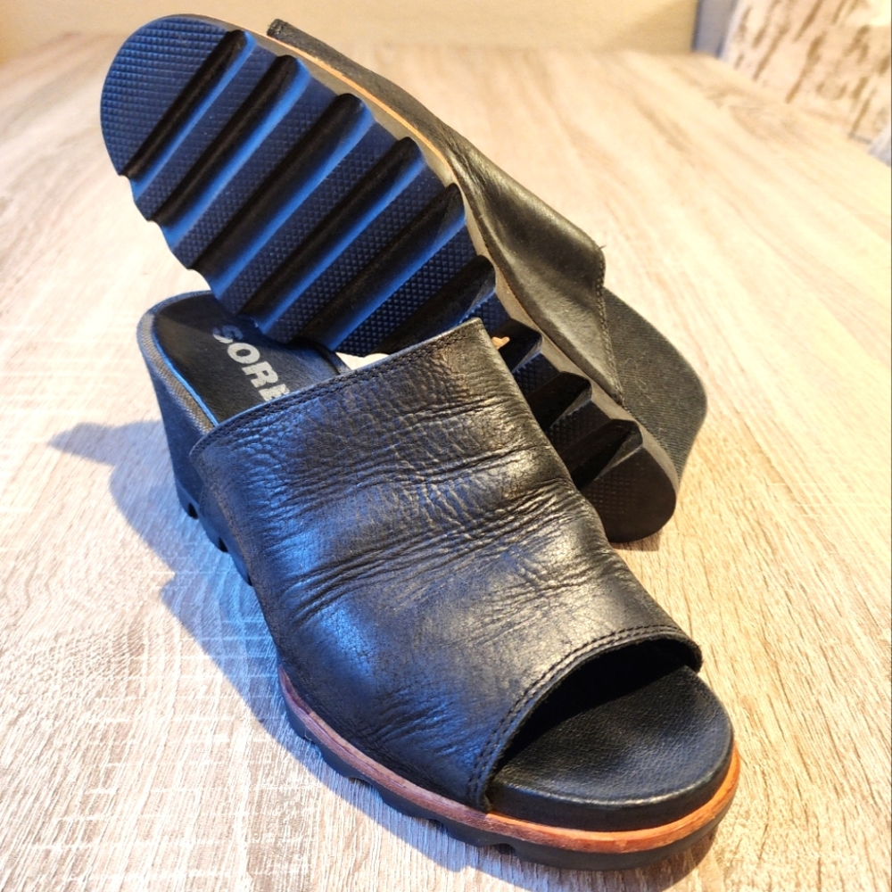 Sorel Joanie Mule II Black Leather Slip-On Wedges Size 9.5